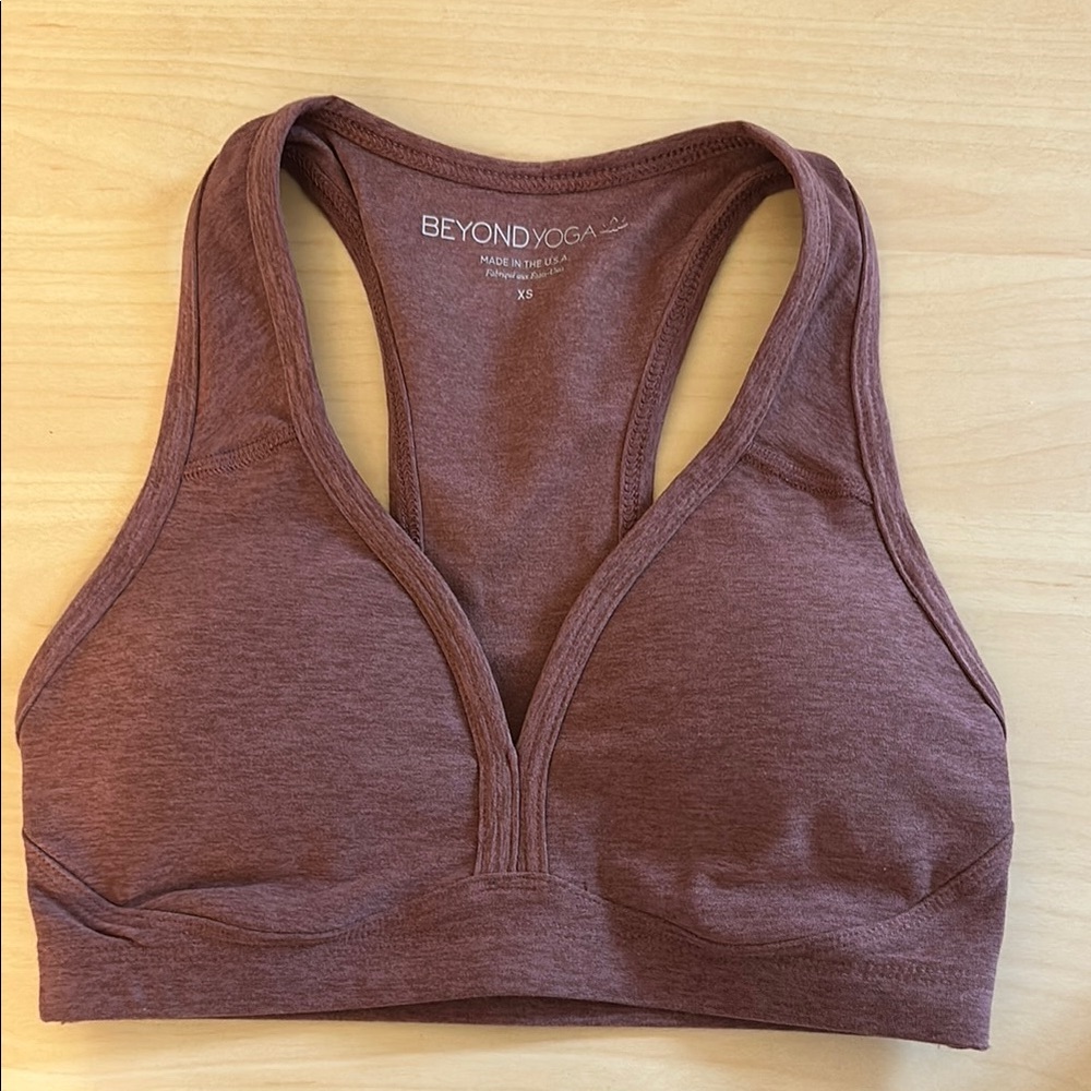 Beyond Yoga Women's Deep Brown Sports Bra